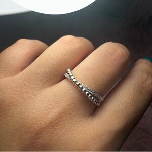 ELEGANT DIAMOND RING (925 STERLING SILVER)
